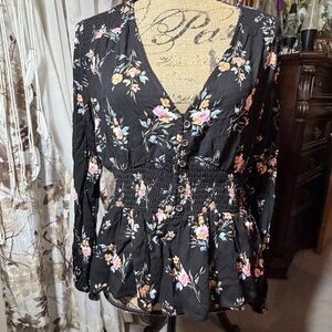 Rewind Black Floral Button-Up Blouse